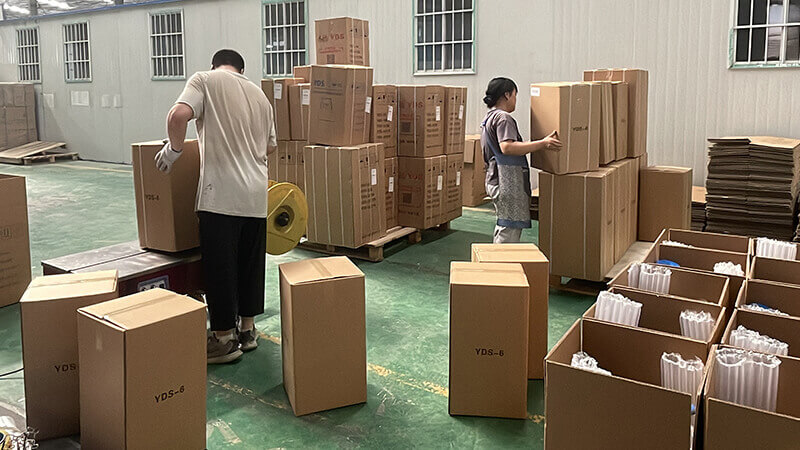 國內(nèi)發(fā)貨液氮罐打包中，即將發(fā)走